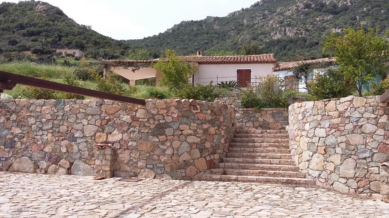 La Casetta Rosa Tertenia Bagian luar foto