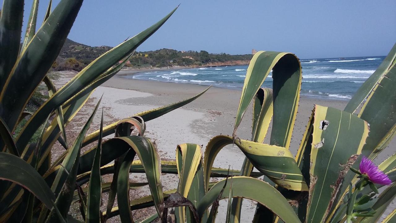 La Casetta Rosa Tertenia Bagian luar foto